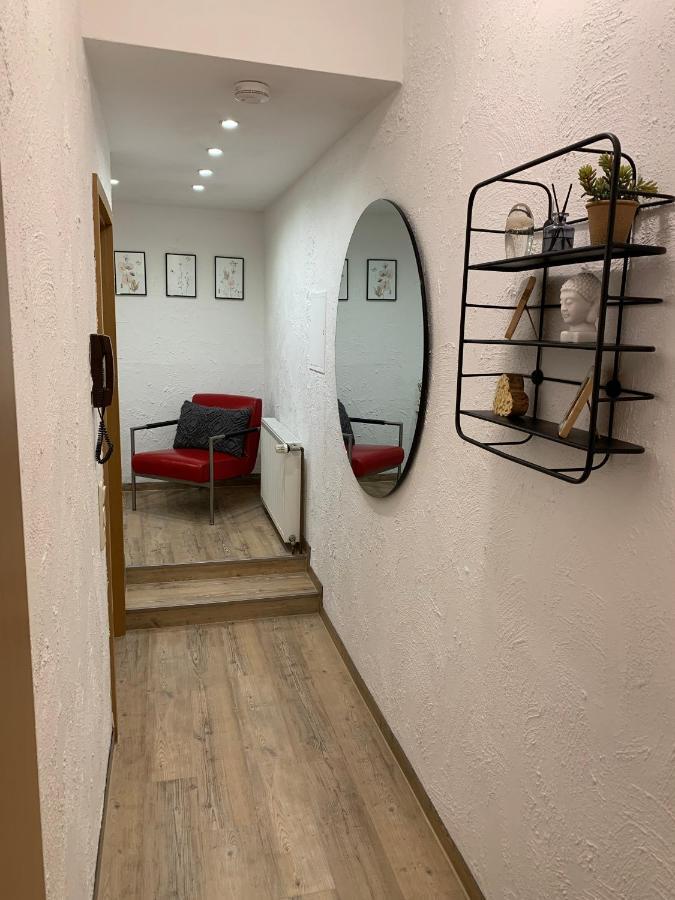 Ferienwohnung Janus Altstadt-Hameln Haus 1 Inklusive Parkplatz Mit Und Ohne Balkon Hamelin Bagian luar foto