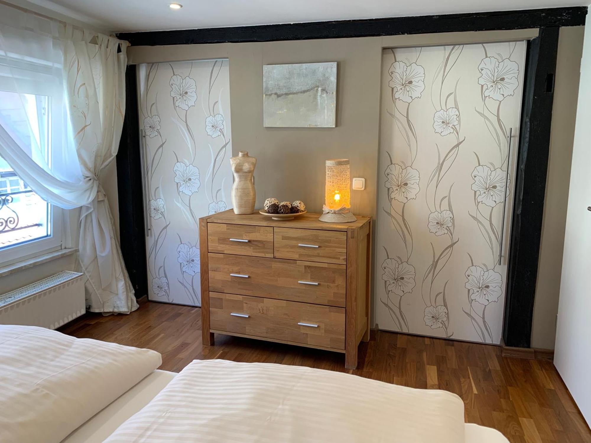 Ferienwohnung Janus Altstadt-Hameln Haus 1 Inklusive Parkplatz Mit Und Ohne Balkon Hamelin Bagian luar foto
